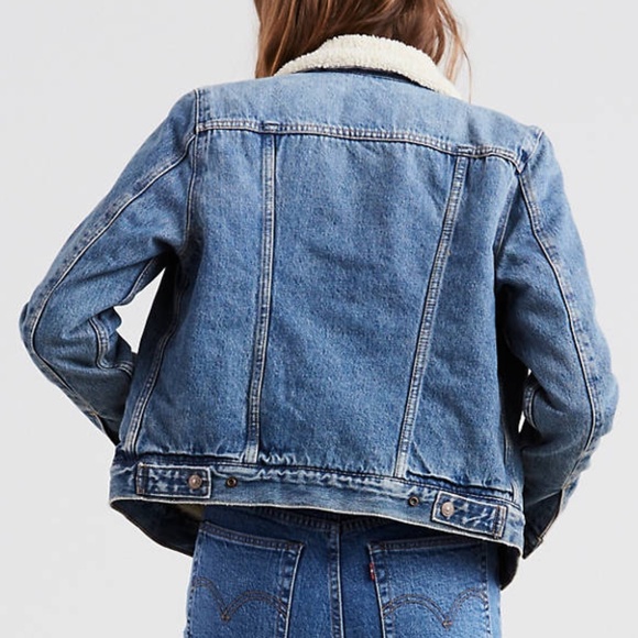 Levi's Original Sherpa Trucker Jacket - Picture 3 of 7